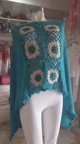 Side granny square Poncho