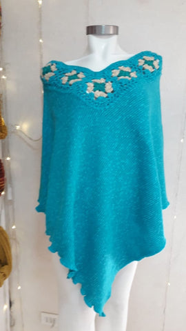 V Neck Granny Square Poncho